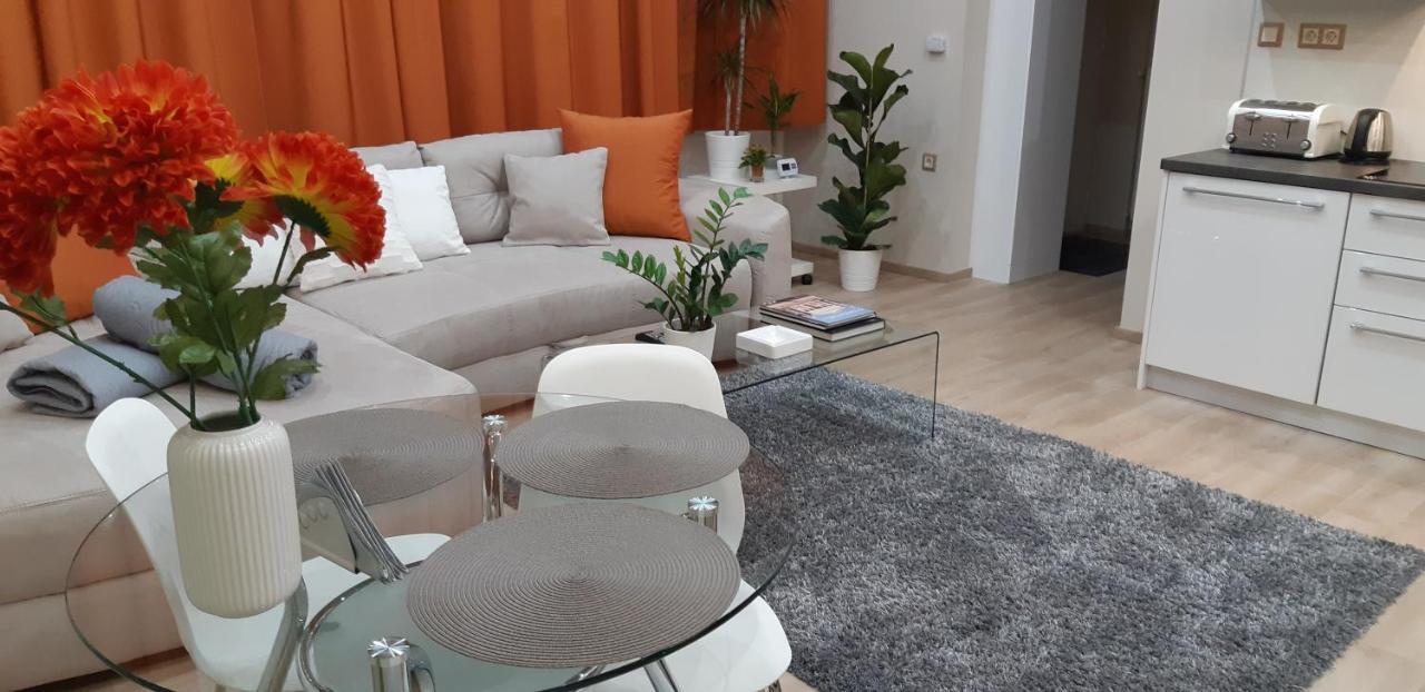 Modern, Quiet & Cozy Apartment In The Middle Of Downtown Near Danube At Fashion Street บูดาเปสต์ ภายนอก รูปภาพ