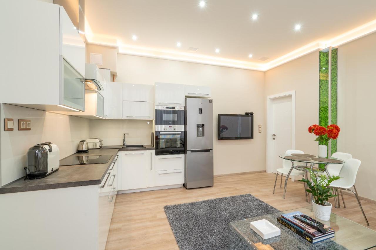 Modern, Quiet & Cozy Apartment In The Middle Of Downtown Near Danube At Fashion Street บูดาเปสต์ ภายนอก รูปภาพ